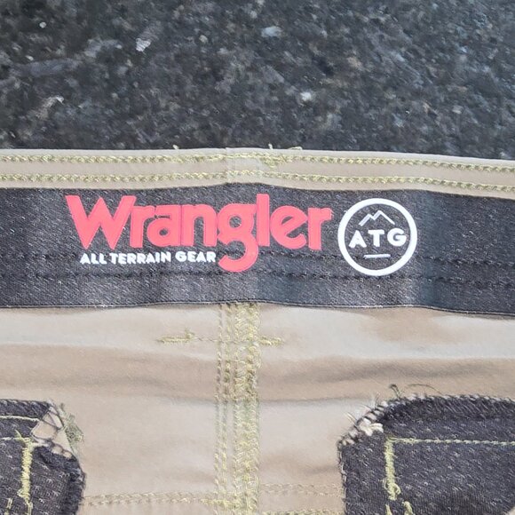 Wrangler ATG All Terrain Gear Cargo Pants – Size 36x32 (Set of 2: Black & Olive) - Picture 14 of 16